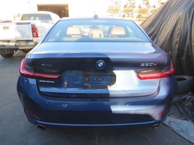 2024 BMW 3 Series 330e xDrive Plug-In Hybrid(Clear Title) - 22937970 - 4