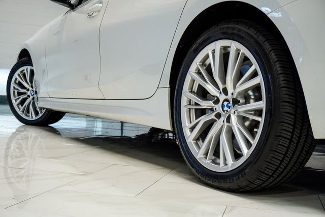 2024 BMW 3 Series 330i xDrive - 22911116 - 9