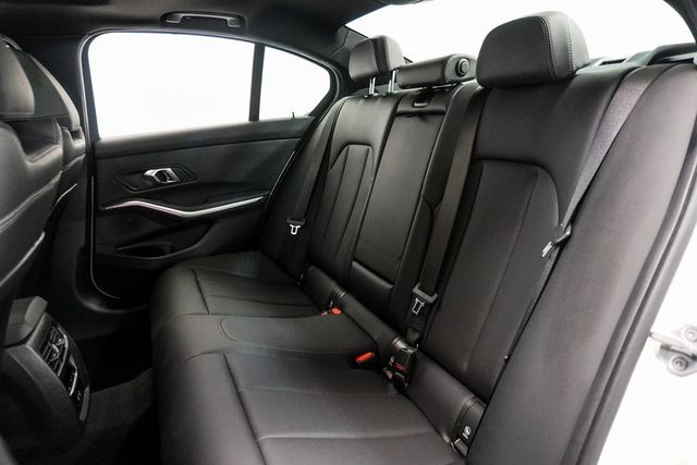 2024 BMW 3 Series 330i xDrive - 22911116 - 19