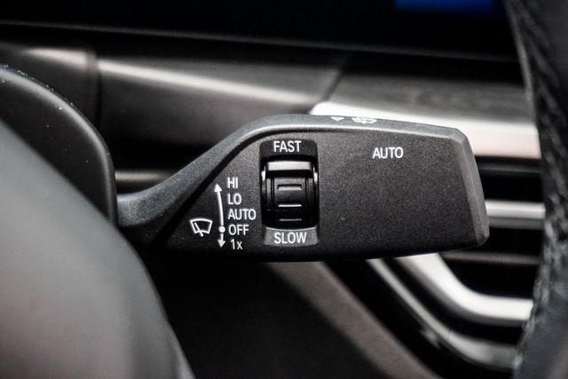 2024 BMW 3 Series 330i xDrive - 22911116 - 31
