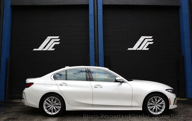 2024 BMW 3 Series 330i xDrive - 22925943 - 0