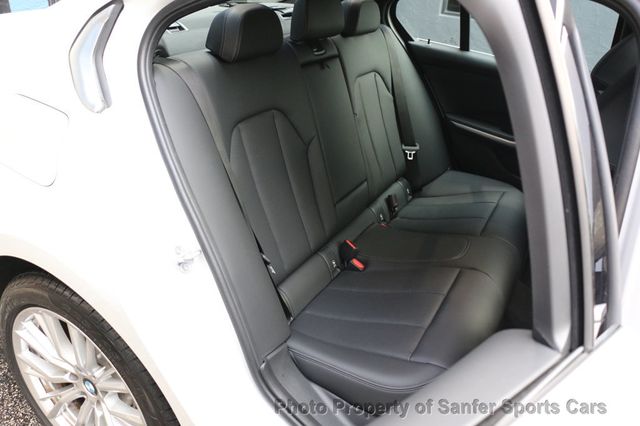 2024 BMW 3 Series 330i xDrive - 22925943 - 32