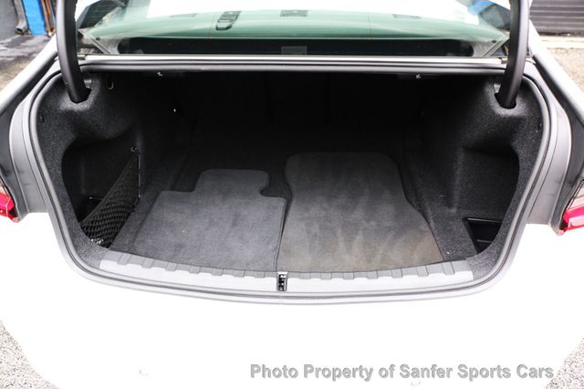 2024 BMW 3 Series 330i xDrive - 22925943 - 8