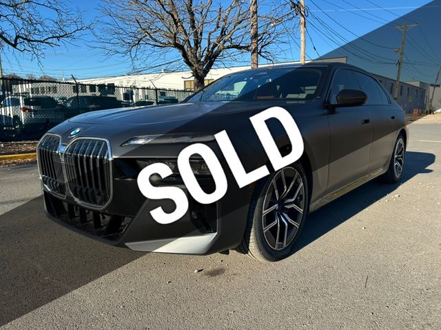 2024 BMW 7 Series 760i's photo