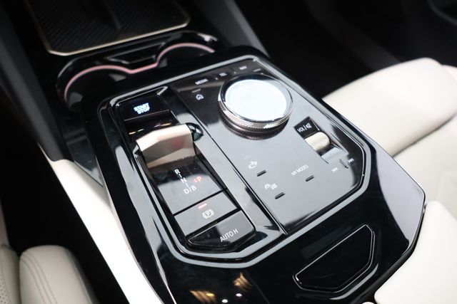 2024 BMW i5 eDrive40 Sedan with M Sport & Convenience Packages - 22806030 - 16