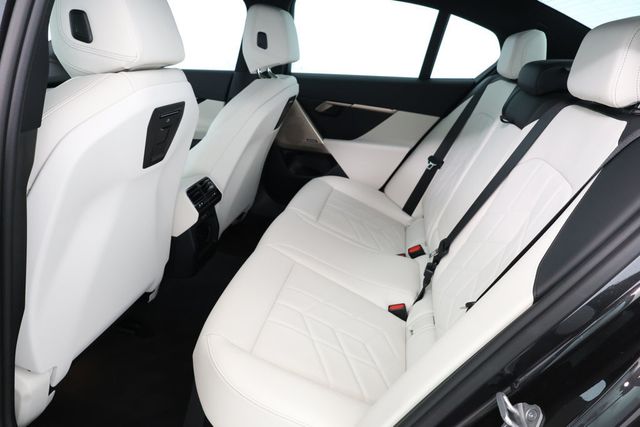 2024 BMW i5 eDrive40 Sedan with M Sport & Convenience Packages - 22806030 - 21