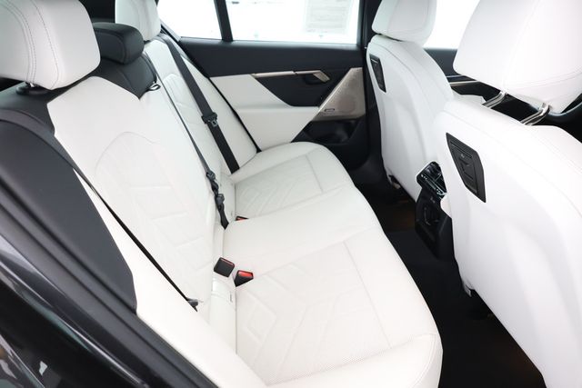 2024 BMW i5 eDrive40 Sedan with M Sport & Convenience Packages - 22806030 - 23