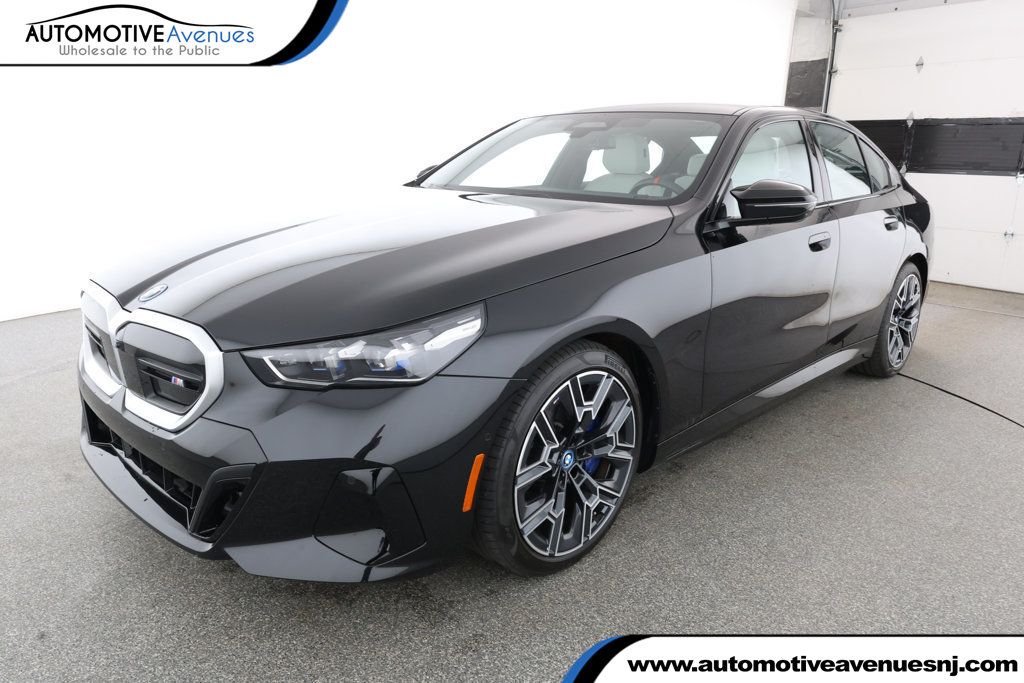 2024 BMW i5 M60 with Premium, Driving Assistance Pro. Packages + 20'' Wheels - 22837273 | Video 1