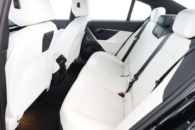 2024 BMW i5 M60 with Premium, Driving Assistance Pro. Packages + 20'' Wheels - 22837273 - 19