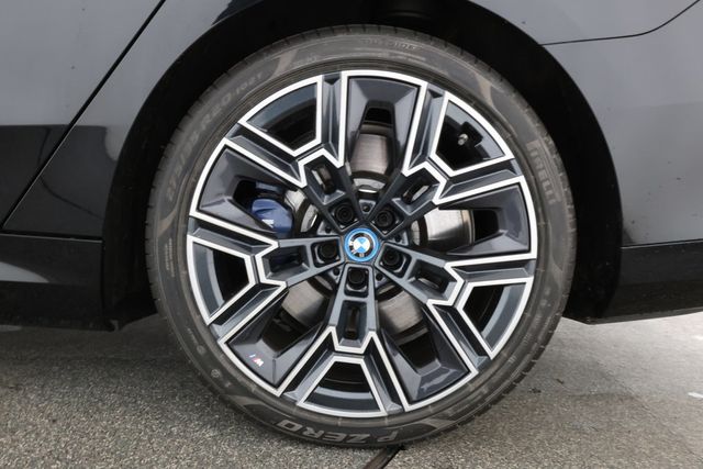 2024 BMW i5 M60 with Premium, Driving Assistance Pro. Packages + 20'' Wheels - 22837273 - 6