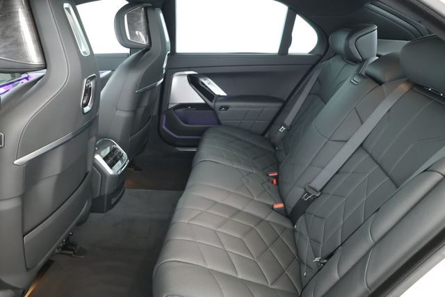 2024 BMW i7 eDrive50 Sedan with Driving Assistance Pro. & Premium Packages - 22920573 - 18
