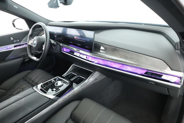 2024 BMW i7 eDrive50 Sedan with Driving Assistance Pro. & Premium Packages - 22920573 - 22