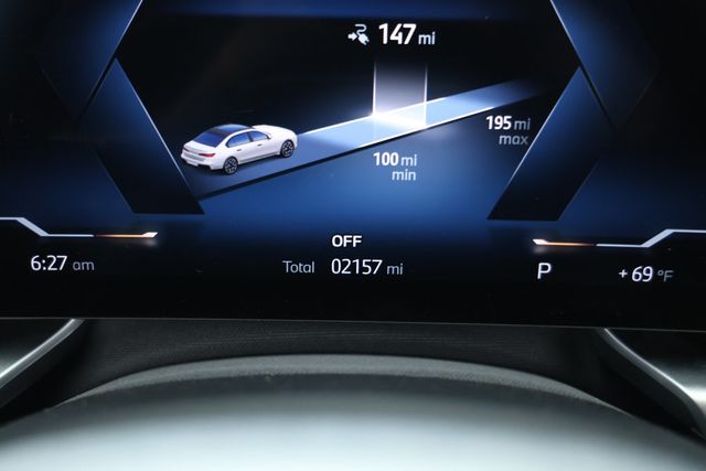 2024 BMW i7 eDrive50 Sedan with M Sport & Driving Assistance Pro. Packages - 22895322 - 11