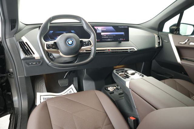 2024 BMW iX xDrive50 SAV w/ Premium, Sport & Driving Assistance Pro Packages - 22933326 - 9