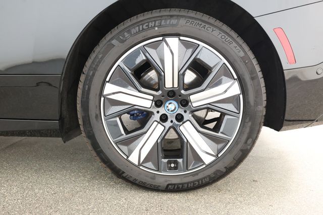 2024 BMW iX xDrive50 SAV w/ Premium, Sport & Driving Assistance Pro Packages - 22933326 - 6