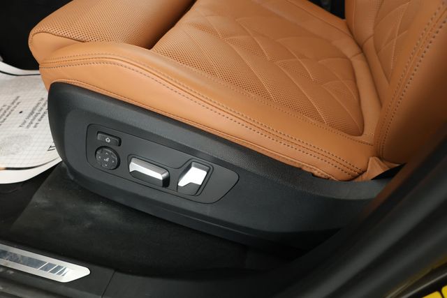 2024 BMW X5 xDrive50e Plug-In Hybrid w/M Sport Pkg, 4 Zone Auto Climate Ctrl - 22931609 - 9