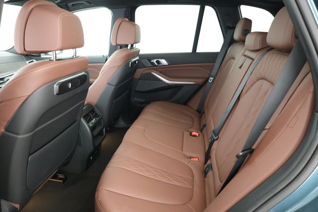 2024 BMW X5 xDrive50e Plug-In Hybrid w/Premium & Driving Assistance Pro Pkgs - 22907623 - 18