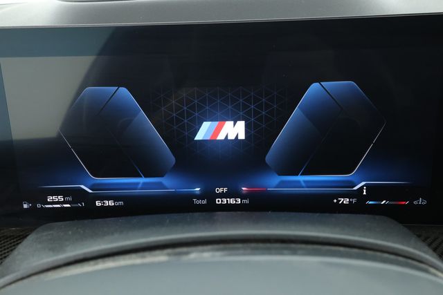2024 BMW X7 M60i SAV w/ B&W Diamond Surround Sound & Executive Package - 22905738 - 12