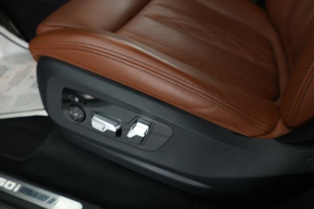 2024 BMW X7 M60i SAV with Executive & Climate Comfort Packages - 22927579 - 9