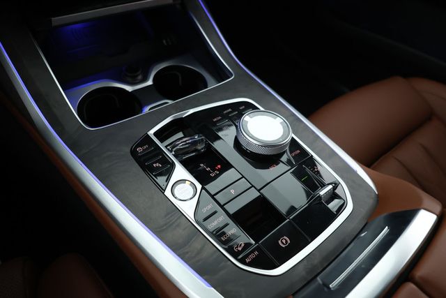 2024 BMW X7 M60i SAV with Executive & Climate Comfort Packages - 22927579 - 14