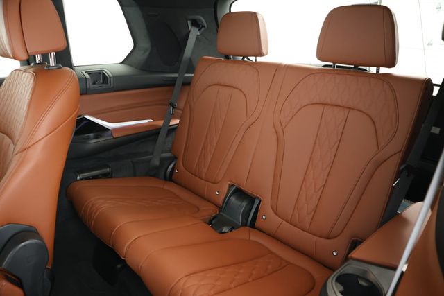 2024 BMW X7 M60i SAV with Executive & Climate Comfort Packages - 22927579 - 20