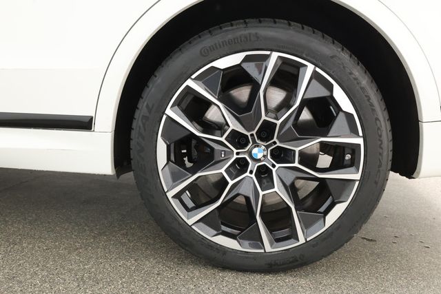 2024 BMW X7 M60i SAV with Executive & Climate Comfort Packages - 22927579 - 6
