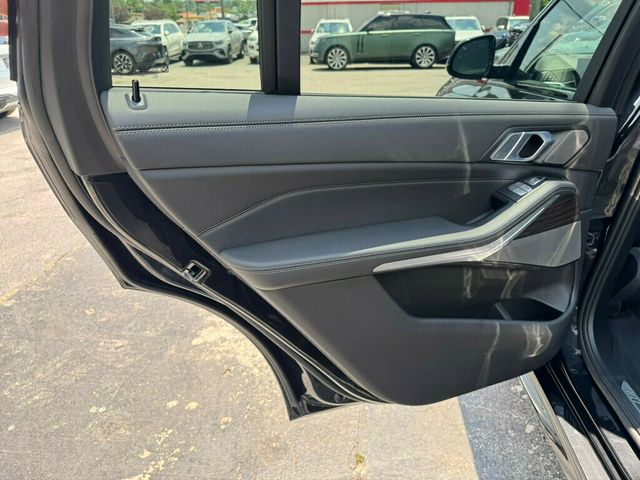 2024 BMW X7 MSRP$96395/M Sport Pro Pkg/Heated Front-Rear Seats/Pano Roof/NAV - 22880615 - 12