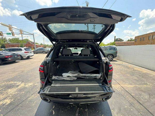 2024 BMW X7 MSRP$96395/M Sport Pro Pkg/Heated Front-Rear Seats/Pano Roof/NAV - 22880615 - 13