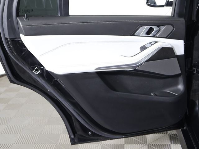 2024 BMW X7 xDrive40i Sports Activity Vehicle - 22930119 - 26