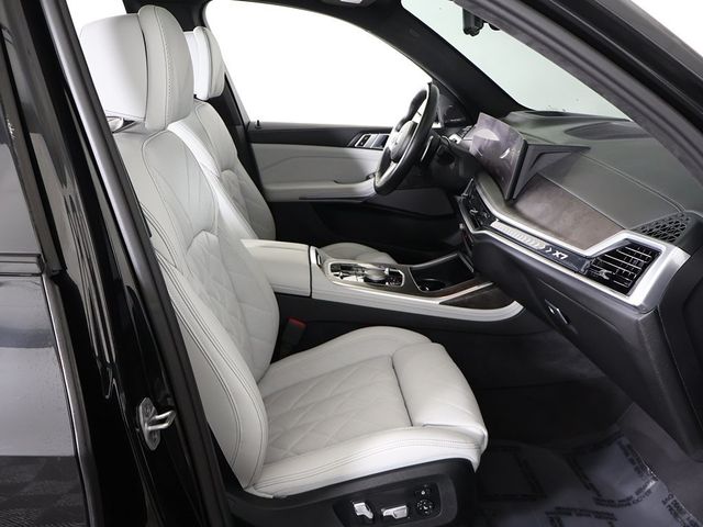 2024 BMW X7 xDrive40i Sports Activity Vehicle - 22930119 - 33