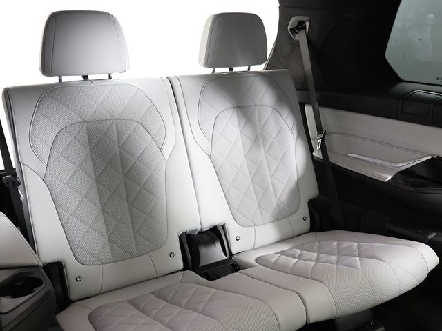 2024 BMW X7 xDrive40i Sports Activity Vehicle - 22930119 - 41