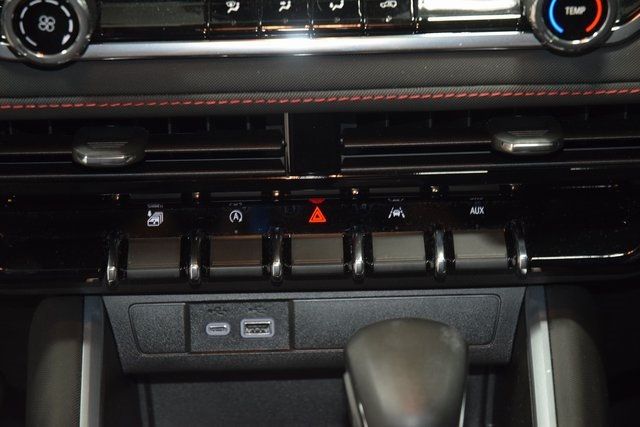 2024 Chevrolet Colorado 4WD Crew Cab Z71 - 22911800 - 32