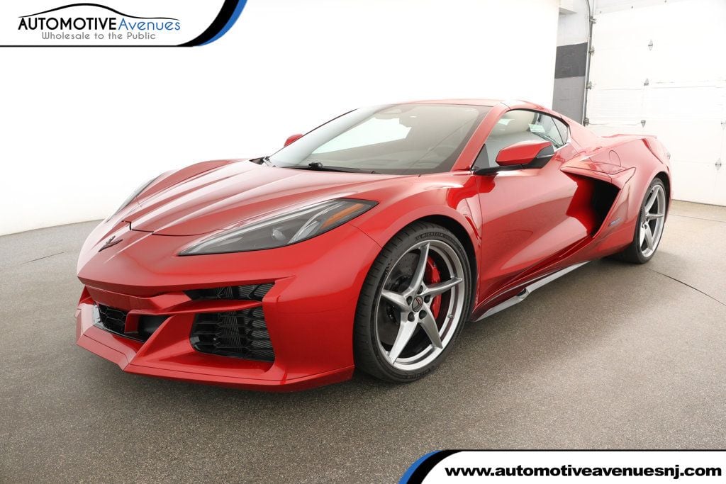 2024 Chevrolet Corvette 2dr E-Ray Coupe 1LZ with Edge Red-Painted Calipers - 22929411 | Video 1