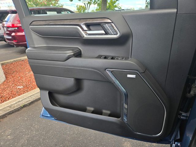 2024 Chevrolet Silverado 1500  - 22929229 - 23