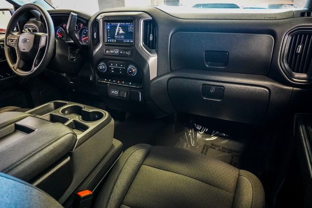 2024 Chevrolet Silverado 1500 4WD Crew Cab 147" Custom Trail Boss - 22905867 - 24