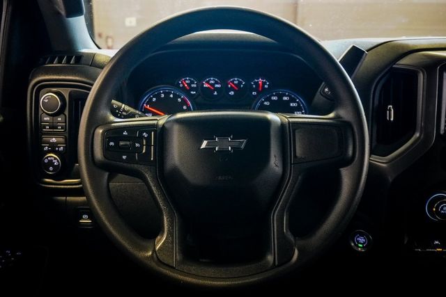 2024 Chevrolet Silverado 1500 4WD Crew Cab 147" Custom Trail Boss - 22905867 - 27