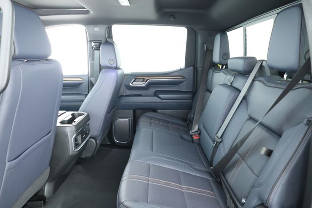 2024 Chevrolet Silverado 1500 4WD Crew Cab 147'' High Country w/ Super Cruise Ability & Diesel - 22923897 - 19