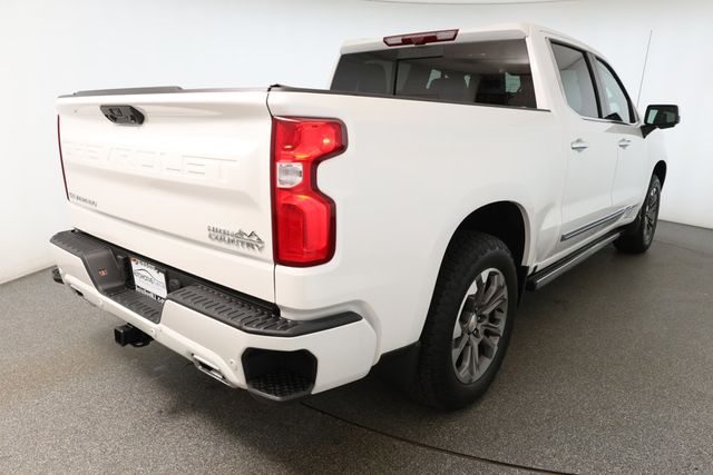 2024 Chevrolet Silverado 1500 4WD Crew Cab 147'' High Country w/ Super Cruise Ability & Diesel - 22923897 - 3