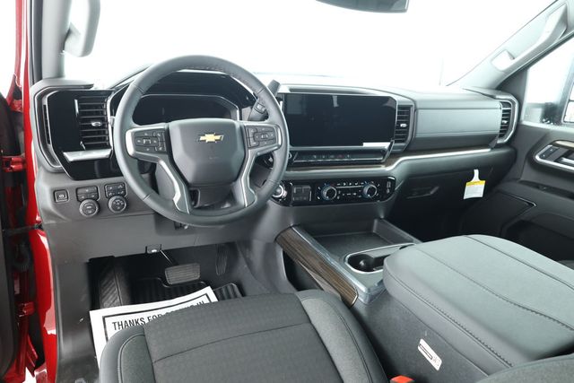 2024 Chevrolet Silverado 2500HD 4WD Crew Cab 159'' LT w/ Turbo Diesel, 20'' Wheels & Convenience - 22932031 - 10