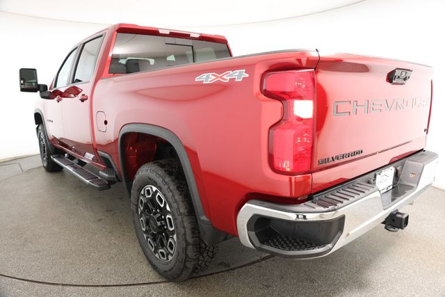 2024 Chevrolet Silverado 2500HD 4WD Crew Cab 159'' LT w/ Turbo Diesel, 20'' Wheels & Convenience - 22932031 - 5