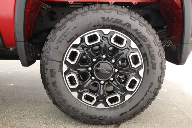2024 Chevrolet Silverado 2500HD 4WD Crew Cab 159'' LT w/ Turbo Diesel, 20'' Wheels & Convenience - 22932031 - 6