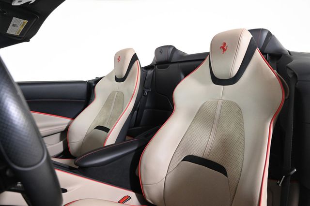 2024 Ferrari Roma Spider Base - 22926026 - 18