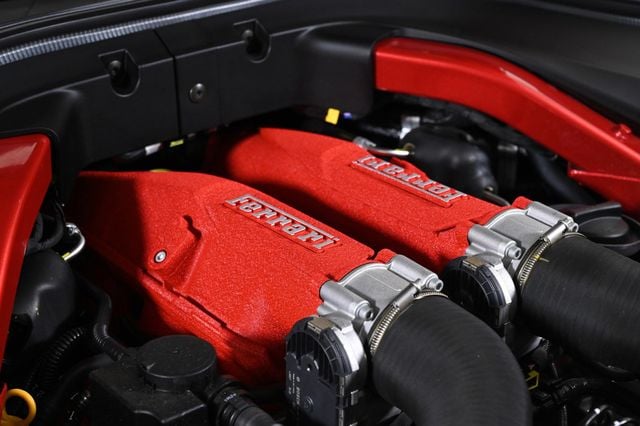 2024 Ferrari Roma Spider Base - 22926026 - 25