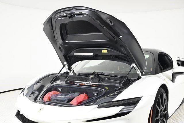 2024 Ferrari SF90 Spider MSRP $862,864 - 22801265 - 35