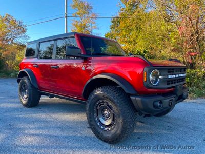 2024 Ford Bronco 4-Door Black Diamond's photo
