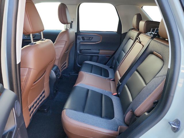 2024 Ford Bronco Sport Outer Banks 4x4 with Tech Package & Power Moonroof - 22935811 - 9