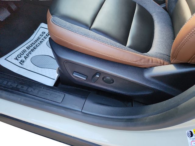 2024 Ford Bronco Sport Outer Banks 4x4 with Tech Package & Power Moonroof - 22935811 - 22