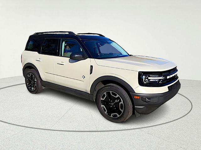 2024 Ford Bronco Sport Outer Banks 4x4 with Tech Package & Power Moonroof - 22935811 - 5