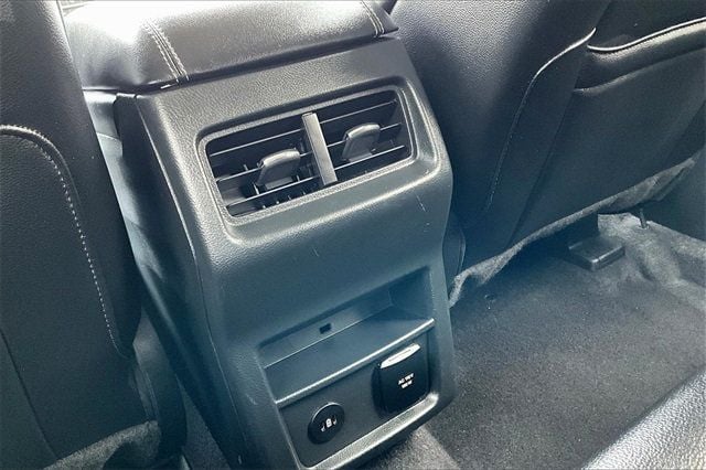 2024 Ford Edge Titanium AWD - 22929078 - 33