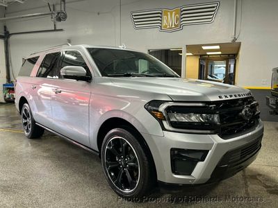 2024 Ford Expedition Limited's photo